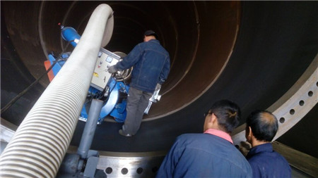 鋼管內(nèi)噴砂除銹作業(yè)線設備 鋼管內(nèi)噴砂除銹作業(yè)線設備